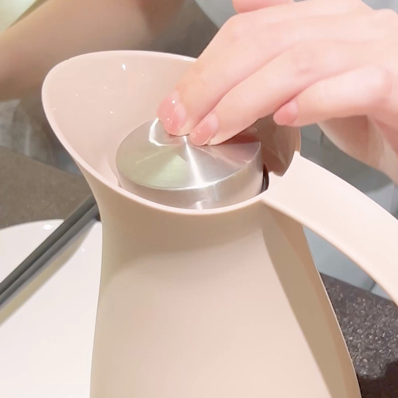 Borraccia termica sottovuoto c - Vacuum Insulated Flask recensione e prezzo